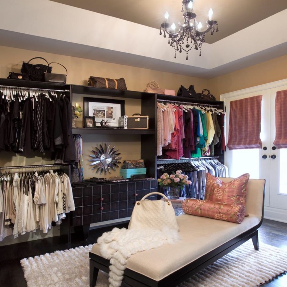 Meet your Posher, Dee